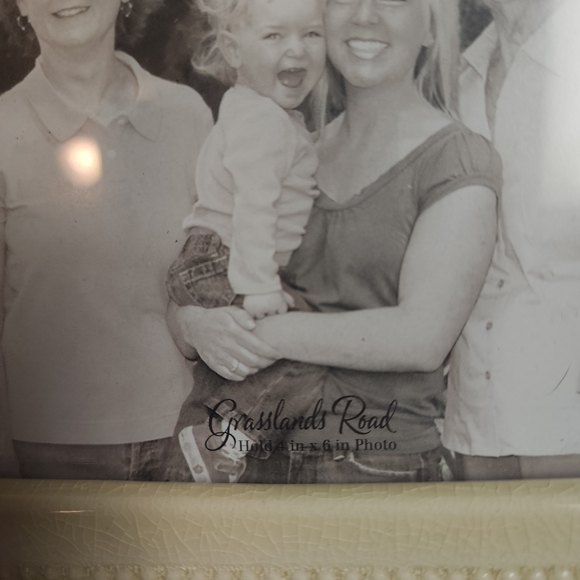 Cream Photo Frame - Picture 11 of 11